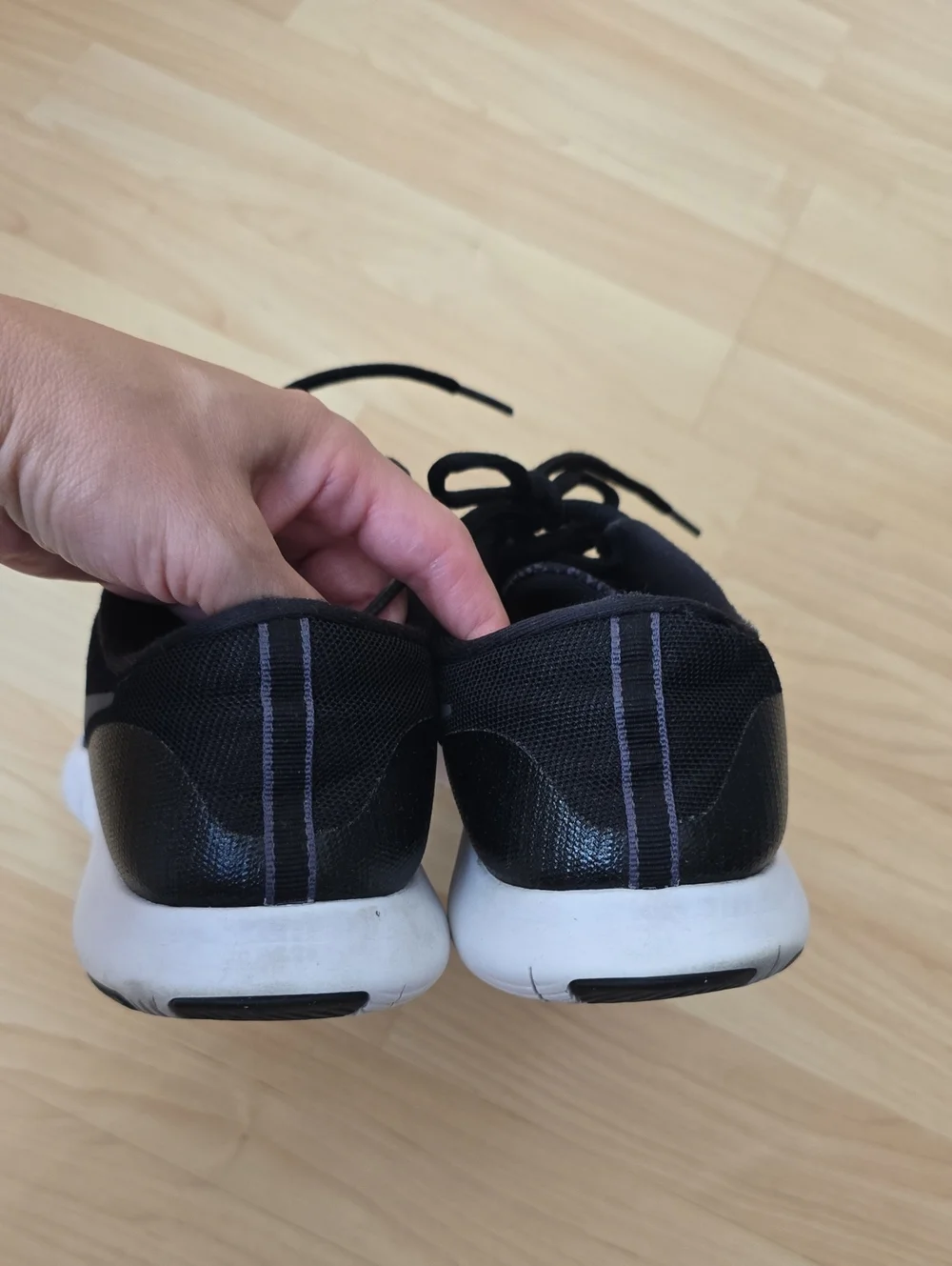 Nike Men Flex Contact 908983-002 Running Black White Athletic Sneakers Size 8